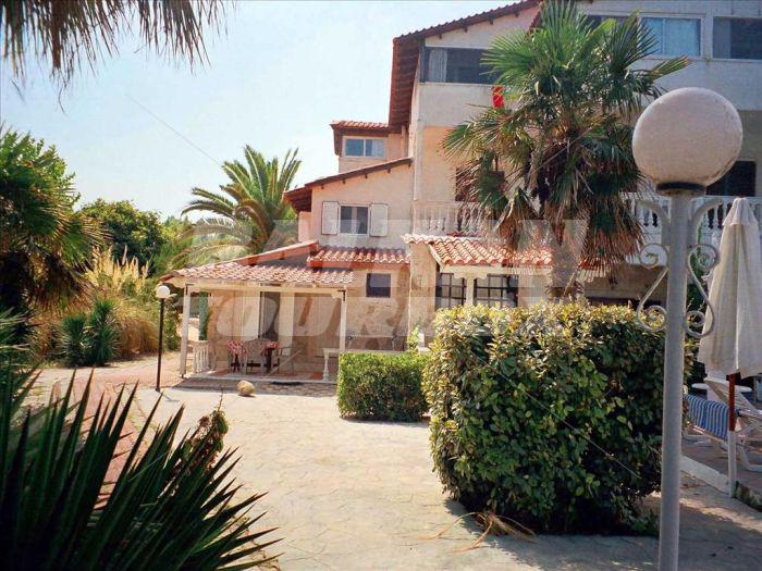 почивка в Villa George