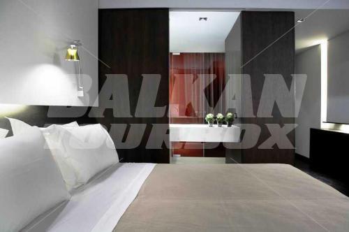 holiday in The Met Hotel Chandris