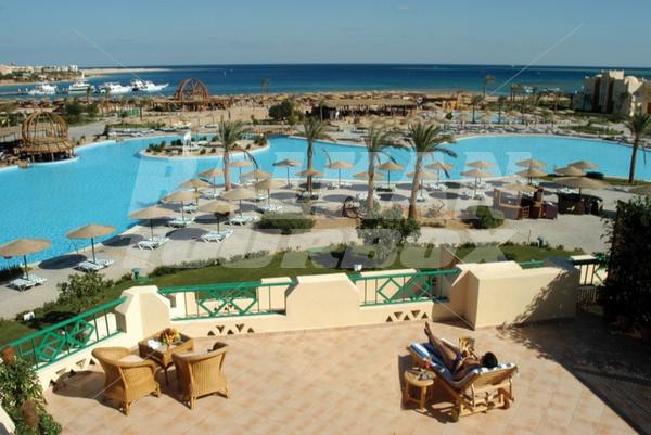 holiday in Tia Heights Makadi Bay