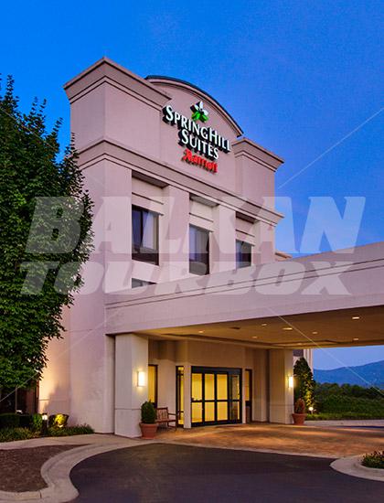 почивка в SpringHill Suites by Marriott Asheville