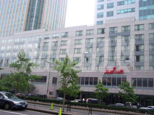 почивка в New York Marriott at the Brooklyn Bridge