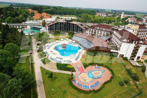 holiday in Ajda