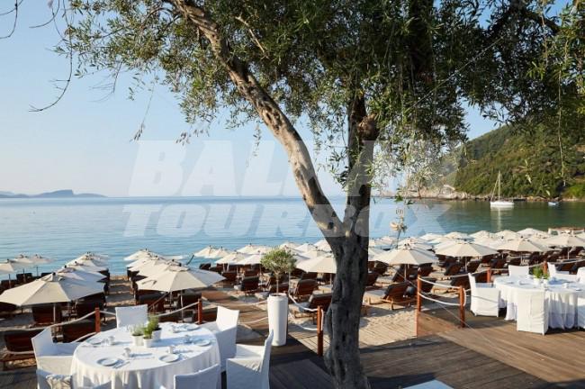 holiday in Lichnos Beach Hotel and Suites