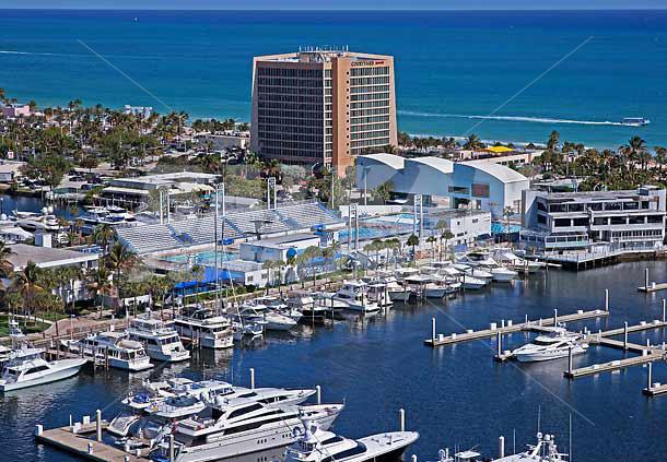 почивка в Courtyard by Marriott Fort Lauderdale Beach