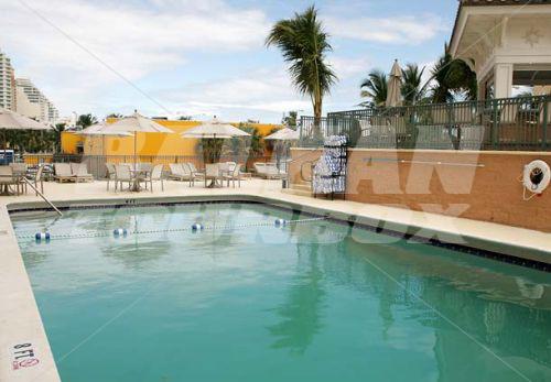 почивка в Courtyard by Marriott Fort Lauderdale Beach