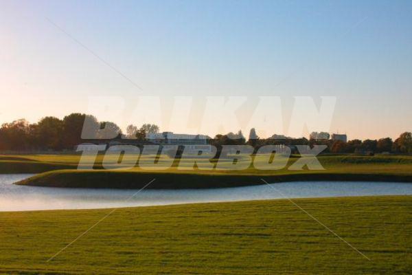 почивка в Atlantic an der Galopprennbahn